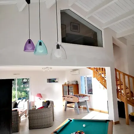 Сasa de vacaciones Maison Charmante A Avec Jardin Clos