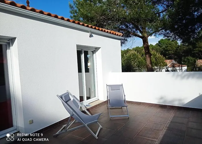 Maison De 3 A Sur A 800 M De La Avec Jardin Clos Hébergement de vacances *