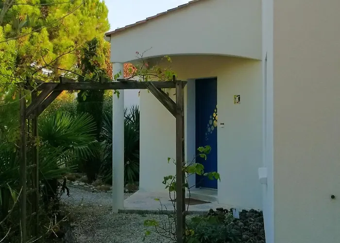 Maison De 3 A Sur A 800 M De La Avec Jardin Clos La Tranche-sur-Mer